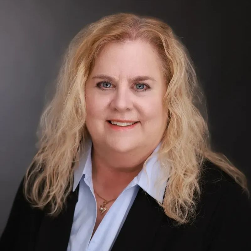 A photo of an audiologist